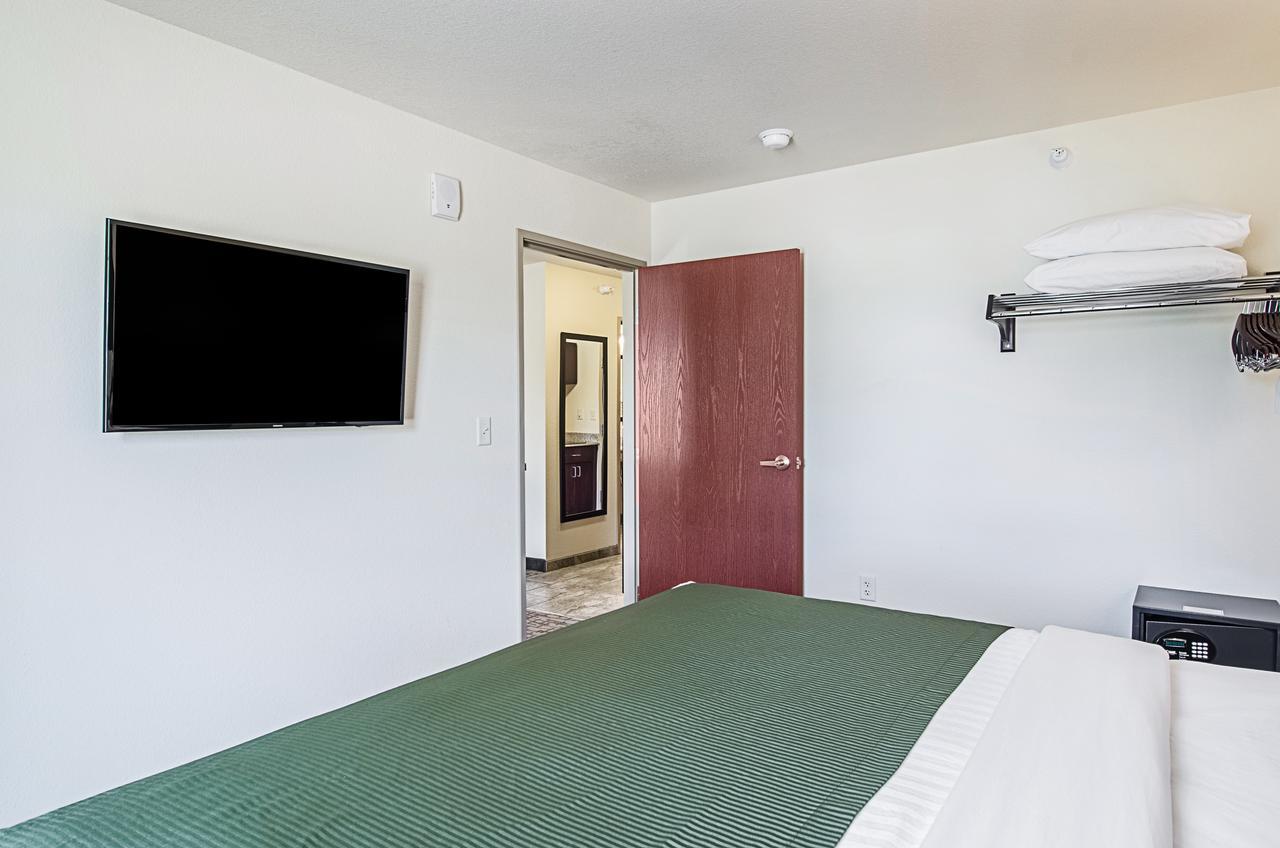 Cobblestone Inn&Suites - Guernsey Extérieur photo