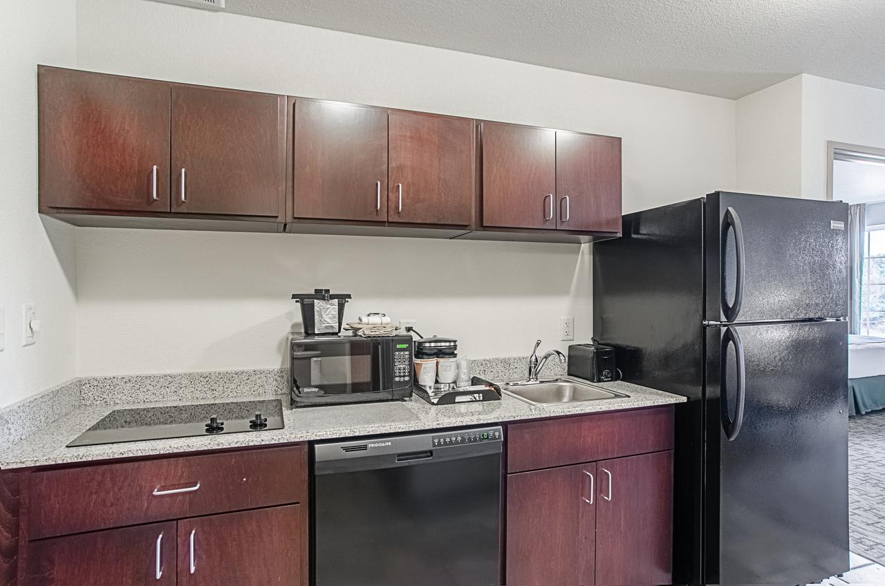 Cobblestone Inn&Suites - Guernsey Extérieur photo
