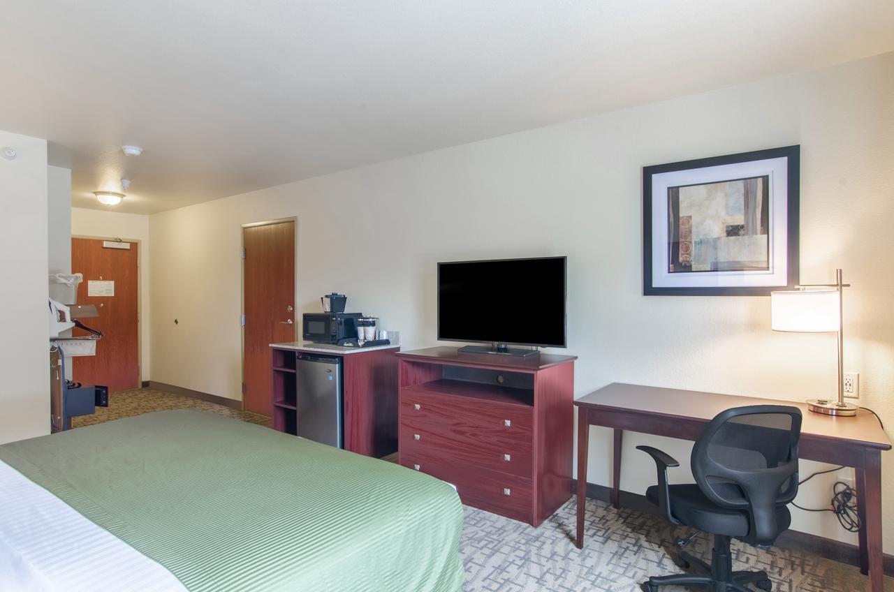 Cobblestone Inn&Suites - Guernsey Extérieur photo